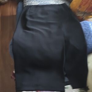Alia Elegant Black Pencil Skirt